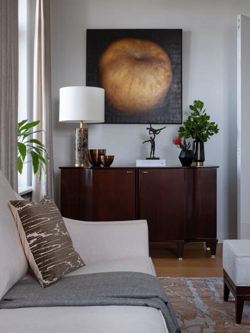 Как красиво оформить гостиную картинами: 5 простых правил 03 Как красиво оформить гостиную картинами: 5 простых правил 03