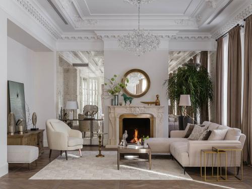 Как красиво оформить гостиную картинами: 5 простых правил 29 Как красиво оформить гостиную картинами: 5 простых правил 29