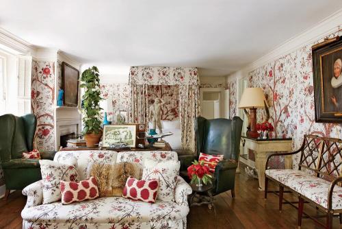 Время и искусство: как сочетать часы и картины на одной стене 12 Время и искусство: как сочетать часы и картины на одной стене 12