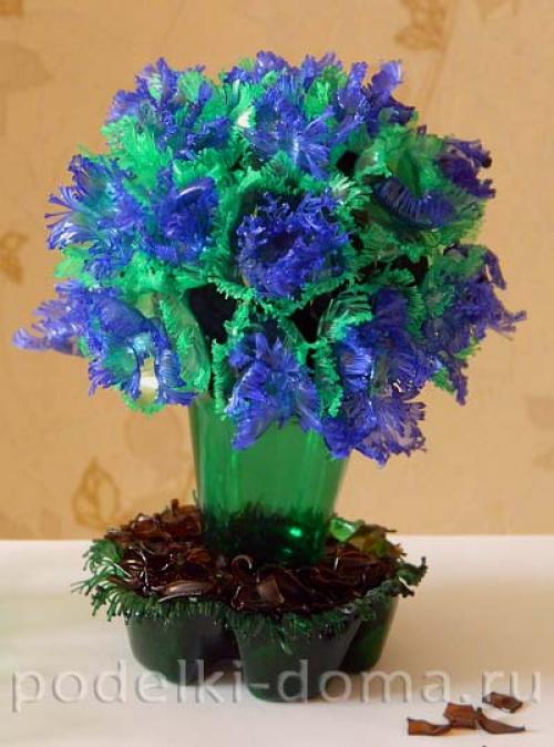 Поделка из пластиковых бутылок. Поделки из пластмассовых бутылок своими руками: украшения для сада, огорода, дачи 35 Поделка из пластиковых бутылок. Поделки из пластмассовых бутылок своими руками: украшения для сада, огорода, дачи 35