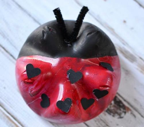 Поделки из пластиковых бутылок для детского сада. Поделки из пластиковых бутылок: ТОП 20 идей (мастер-класс для детского сада)