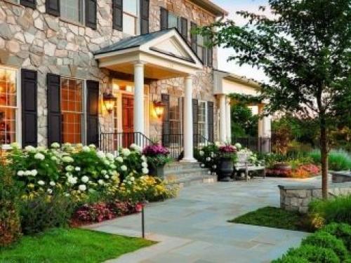 Крыльцо с козырьком в частном доме. Нормативные требования 01 Крыльцо с козырьком в частном доме. Нормативные требования 01