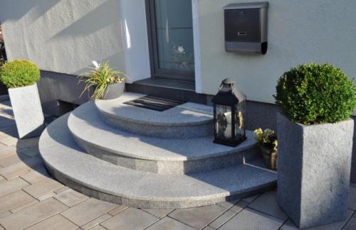 Как оформить крыльцо частного дома. Дизайн крыльца дома: идеи оформления и правильные варианты постройки крыльца для дома (видео + 115 фото) 19 Как оформить крыльцо частного дома. Дизайн крыльца дома: идеи оформления и правильные варианты постройки крыльца для дома (видео + 115 фото) 19