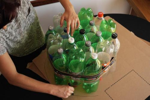 Стулья из пластиковых бутылок своими руками. Из пустых пластиковых бутылок сделала стул. Результат превзошел все ожидания 04 Стулья из пластиковых бутылок своими руками. Из пустых пластиковых бутылок сделала стул. Результат превзошел все ожидания 04