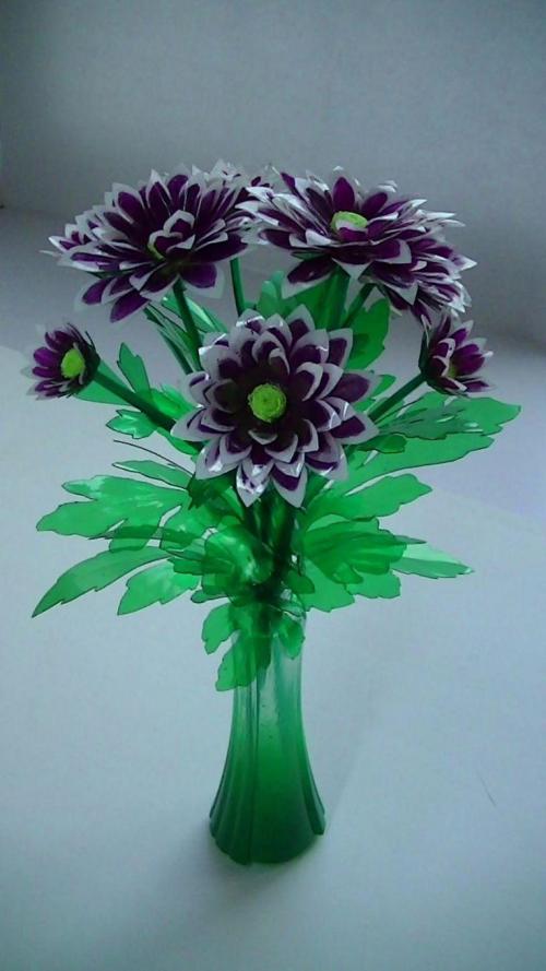 Полезные вещи из пластиковых бутылок своими руками. Как можно использовать пластиковые бутылки, чтобы о тебе заговорил весь мир 24 Полезные вещи из пластиковых бутылок своими руками. Как можно использовать пластиковые бутылки, чтобы о тебе заговорил весь мир 24