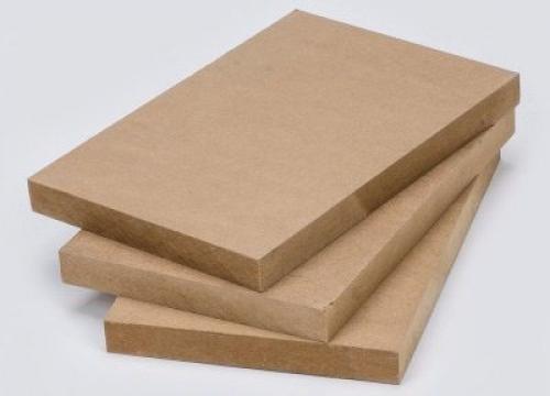 Какие плюсы и минусы различных материалов для плинтуса. Плинтус из МДФ