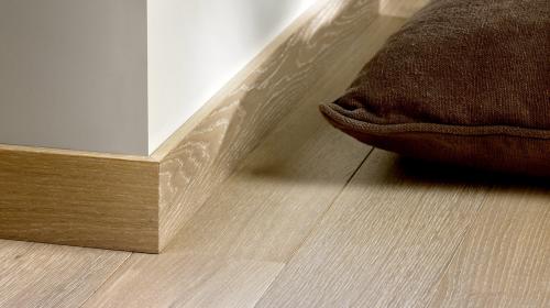 Полный гид по видам плинтусов для пола: выбор идеального варианта 02