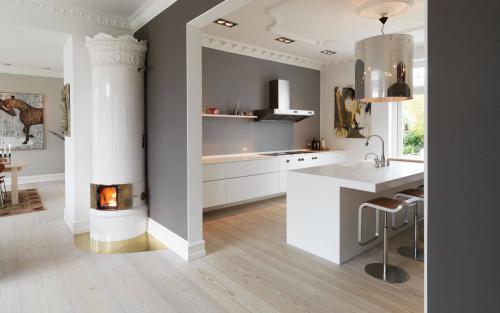 Полный гид по видам плинтусов для пола: выбор идеального варианта 06