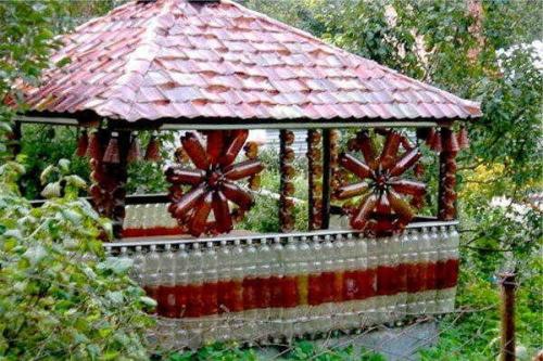 Кровать из пластиковых бутылок своими руками. Делаем теплицу, сарай, парник