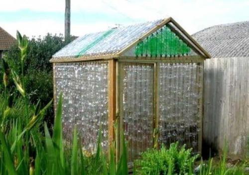Кровать из пластиковых бутылок своими руками. Делаем теплицу, сарай, парник