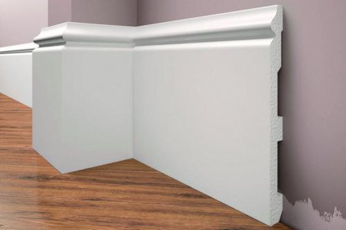 В чем разница между высокими и стандартными плинтусами. Каких размеров бывает плинтус