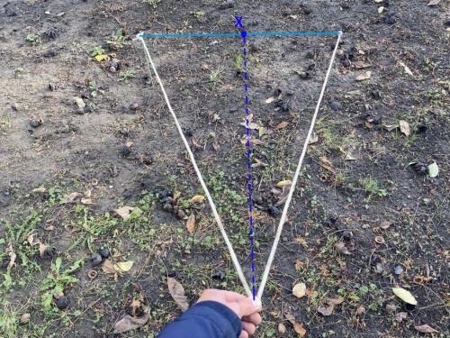 Как сделать чёткие линии и углы при расписании стены. Как быстро разметить прямой угол на местности?